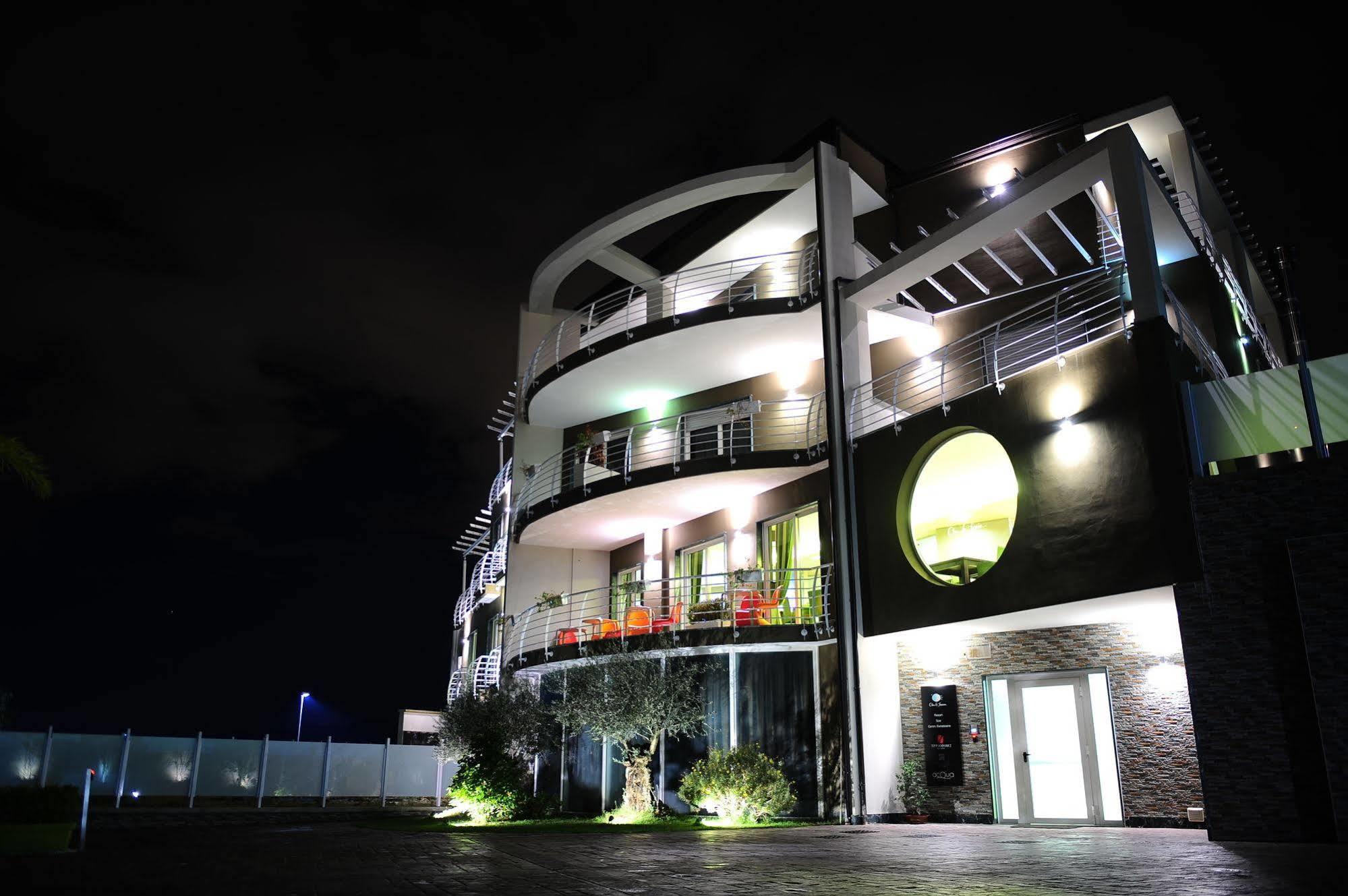 Hotel Chez Le Sourire Giffoni Valle Piana Esterno foto